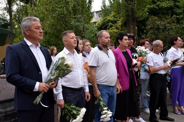 Балаковцы почтили память детей-жертв войны в Донбассе