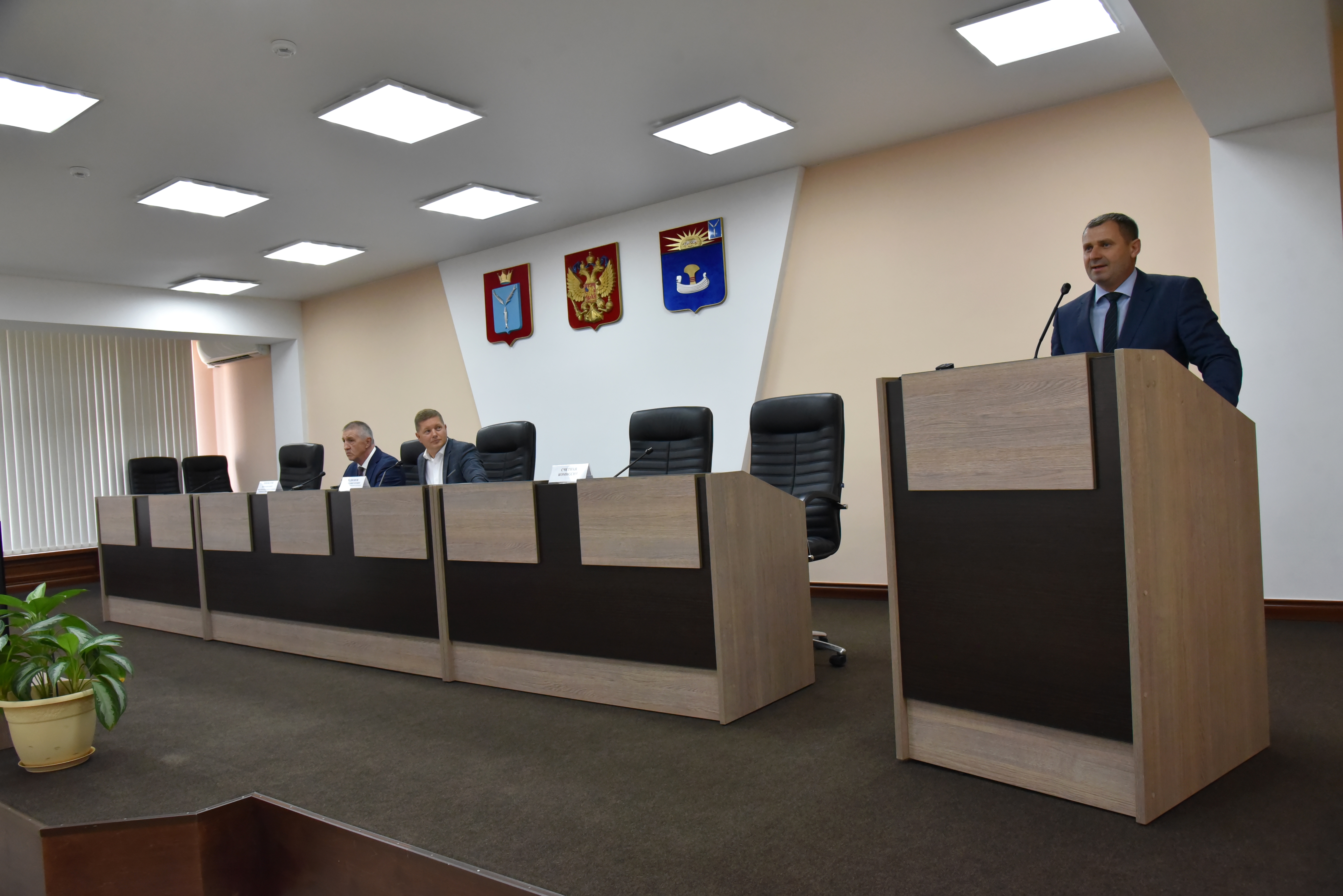 Сегодня в администрации представили заместителя главы администрации БМР по муниципальному контролю и правовому обеспечению Сергея Барулина