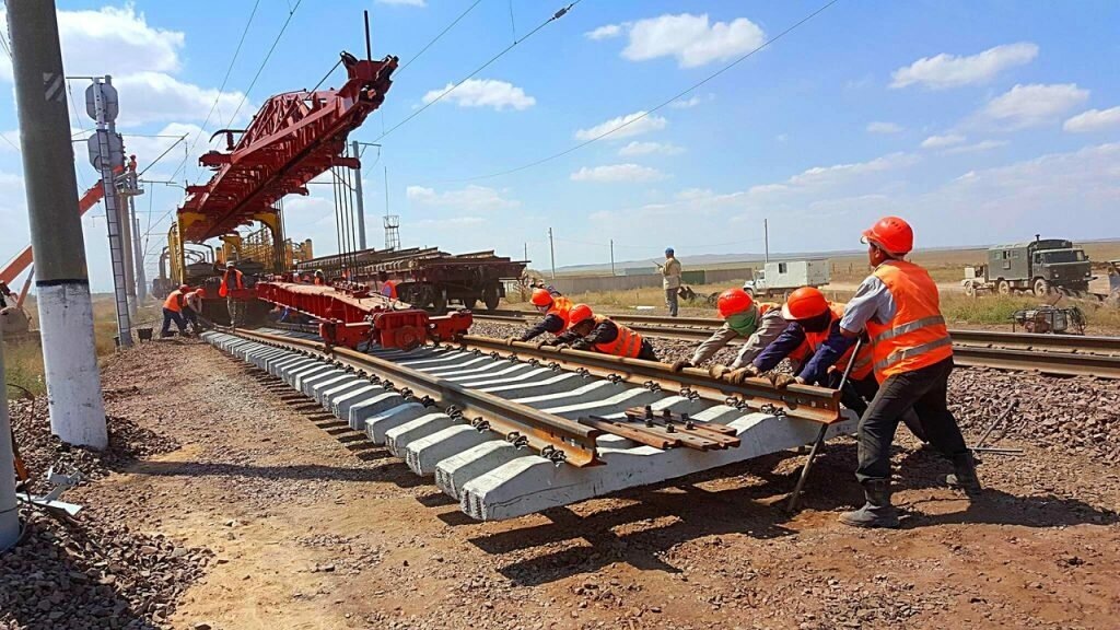 Строительство ж/д дороги из Сибири в Урумчи создаст 40 тыс. рабочих мест