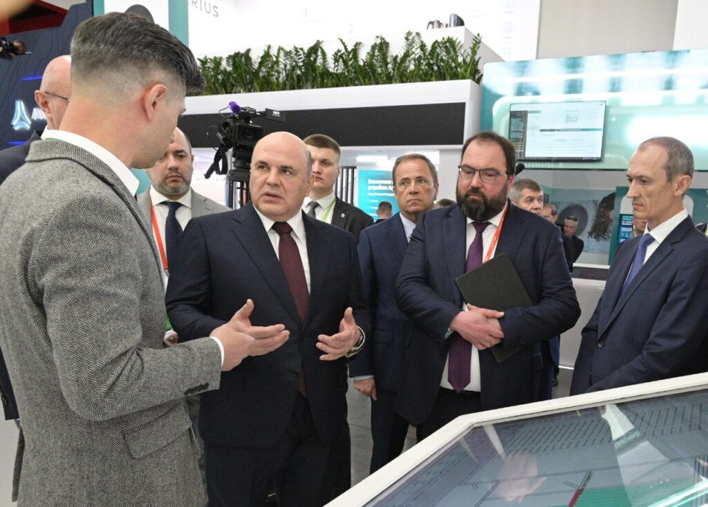 Председатель Правительства России Михаил Мишустин выступил на пленарной сессии «Цифровая индустрия промышленной России»